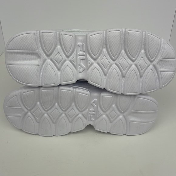 New Men’s White FILA Disruptor II Premium Sneakers Size 8.5 - Picture 9 of 10
